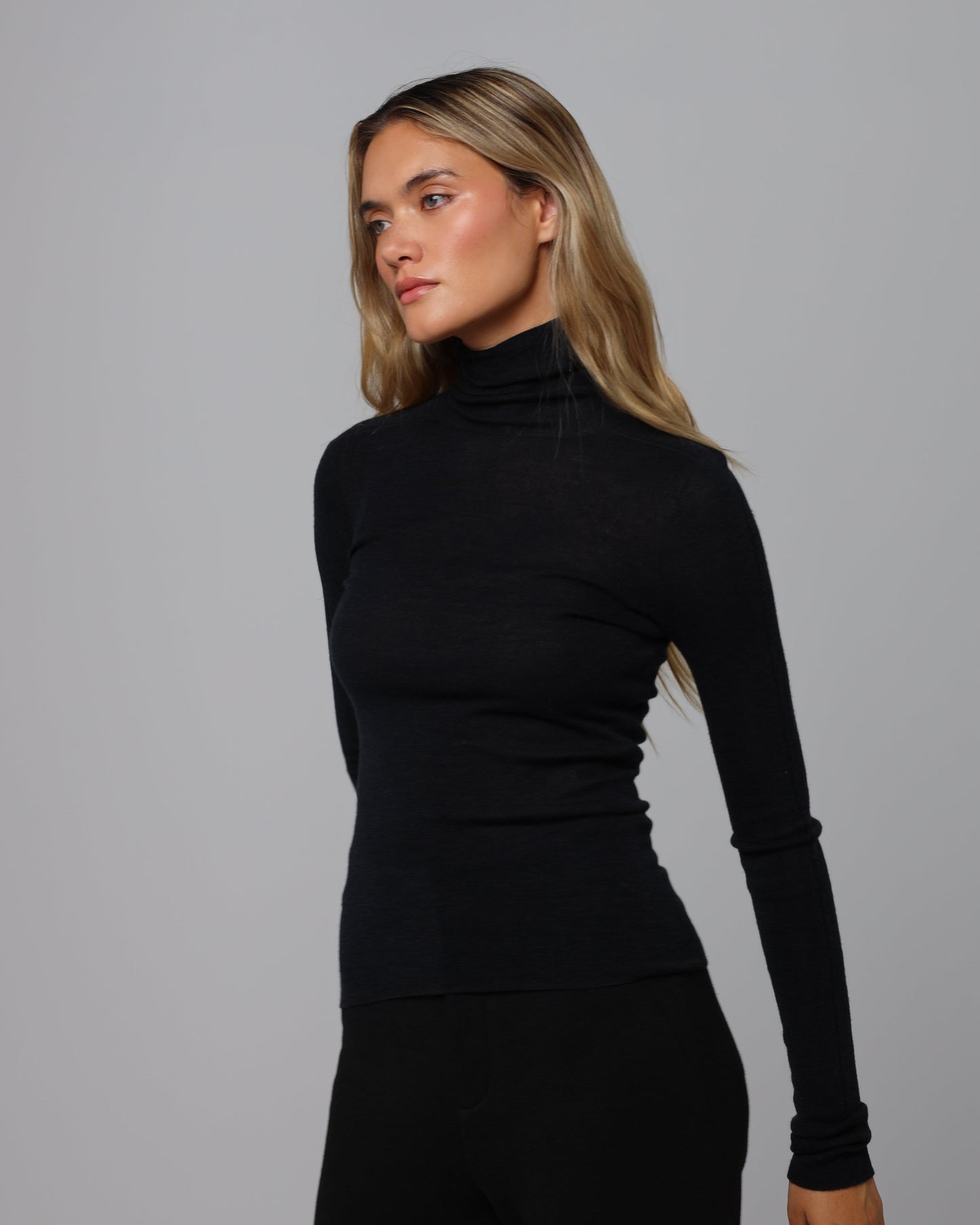 Ossa Knitted Hemp Turtleneck